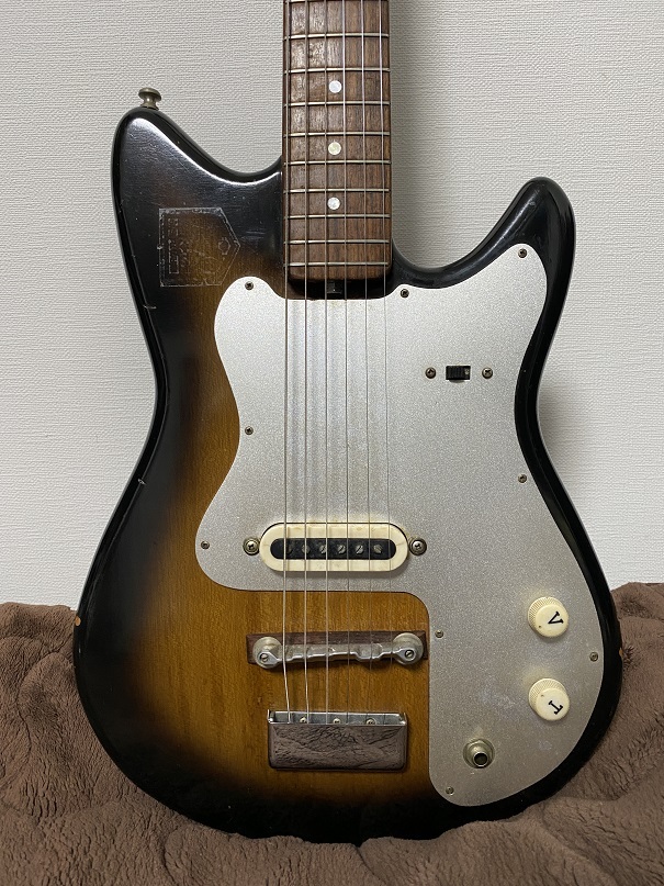 オールド グヤトーンの1PUエレキギターです。 オールド グヤトーンの