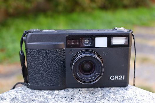 フィルムカメラで撮る】(2)RICOH GR21 : 【匠のデジタル工房・玄人専科EX】
