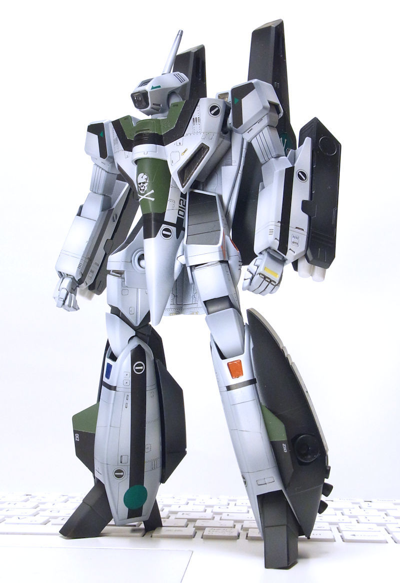 1/72 VF-1A スーパーバトロイド 柿崎機 完成 : シン・シリウスまで8.6光年