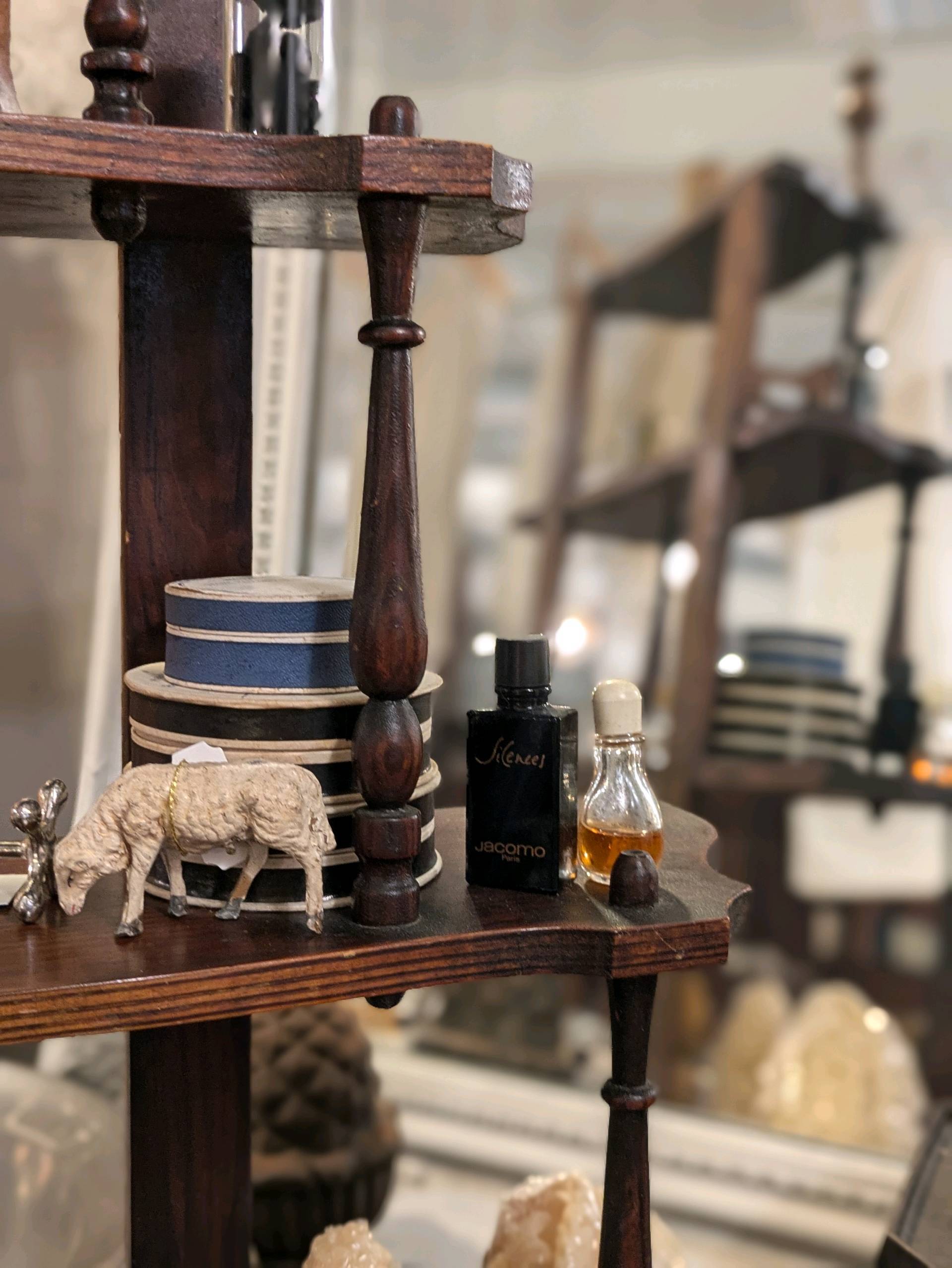 ナポレオンシェルフ : 生活雑貨とｱﾝﾃｨｰｸ intimite ｱﾝﾃｨﾐﾃ