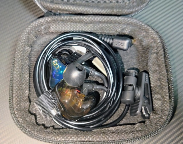 雑談 2025/09/27(qdc FRONTIER Next Blackをなんとなく買った) : ある