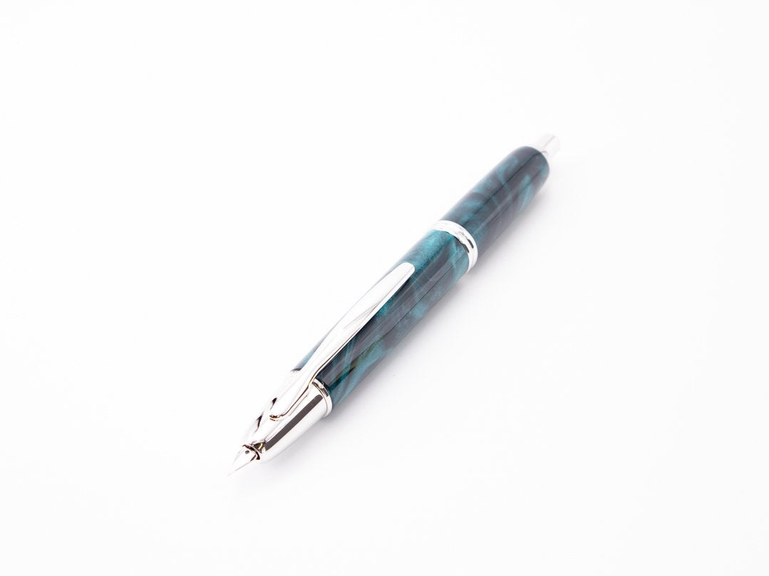 阪急百貨店限定 キャップレス万年筆 デシモ グリーンマーブル 中細字