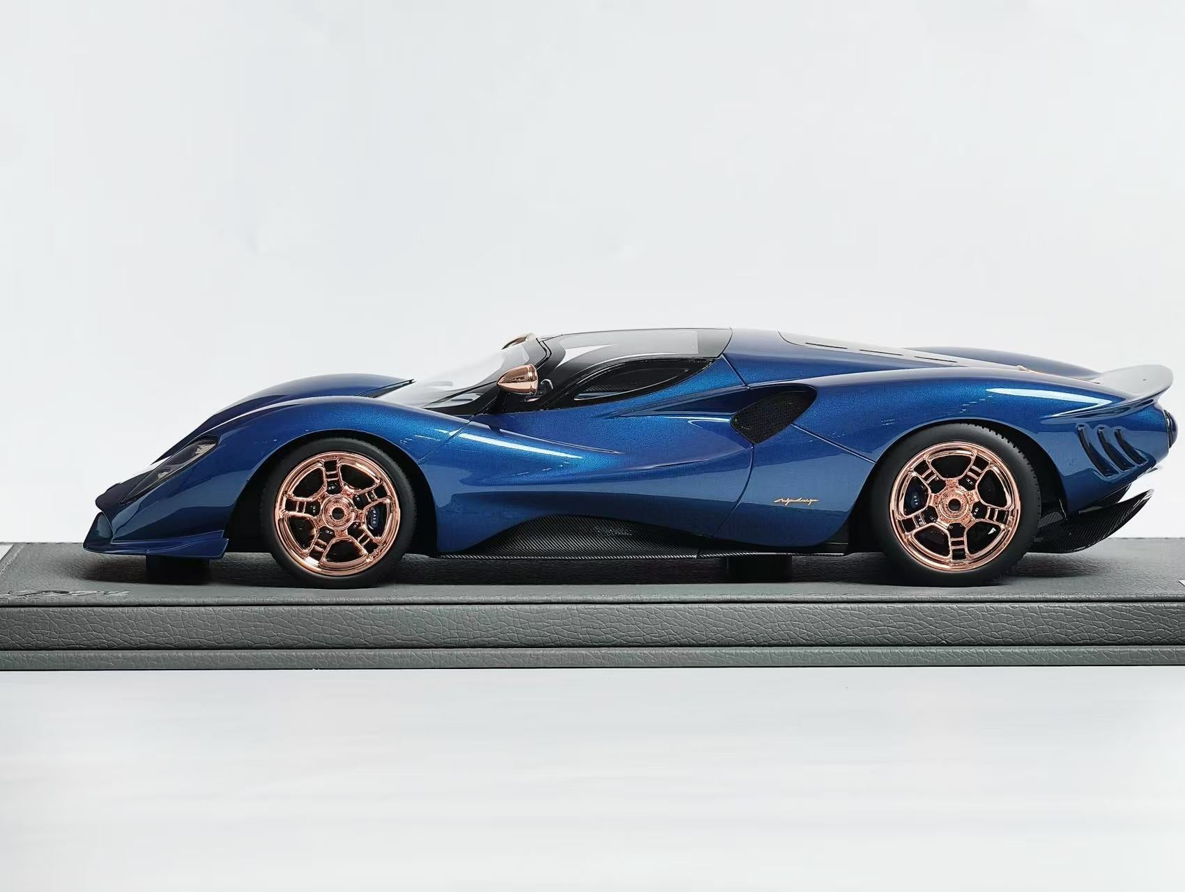 1/18 De Tomaso P72 2024 Blue Metallic | Peako Model