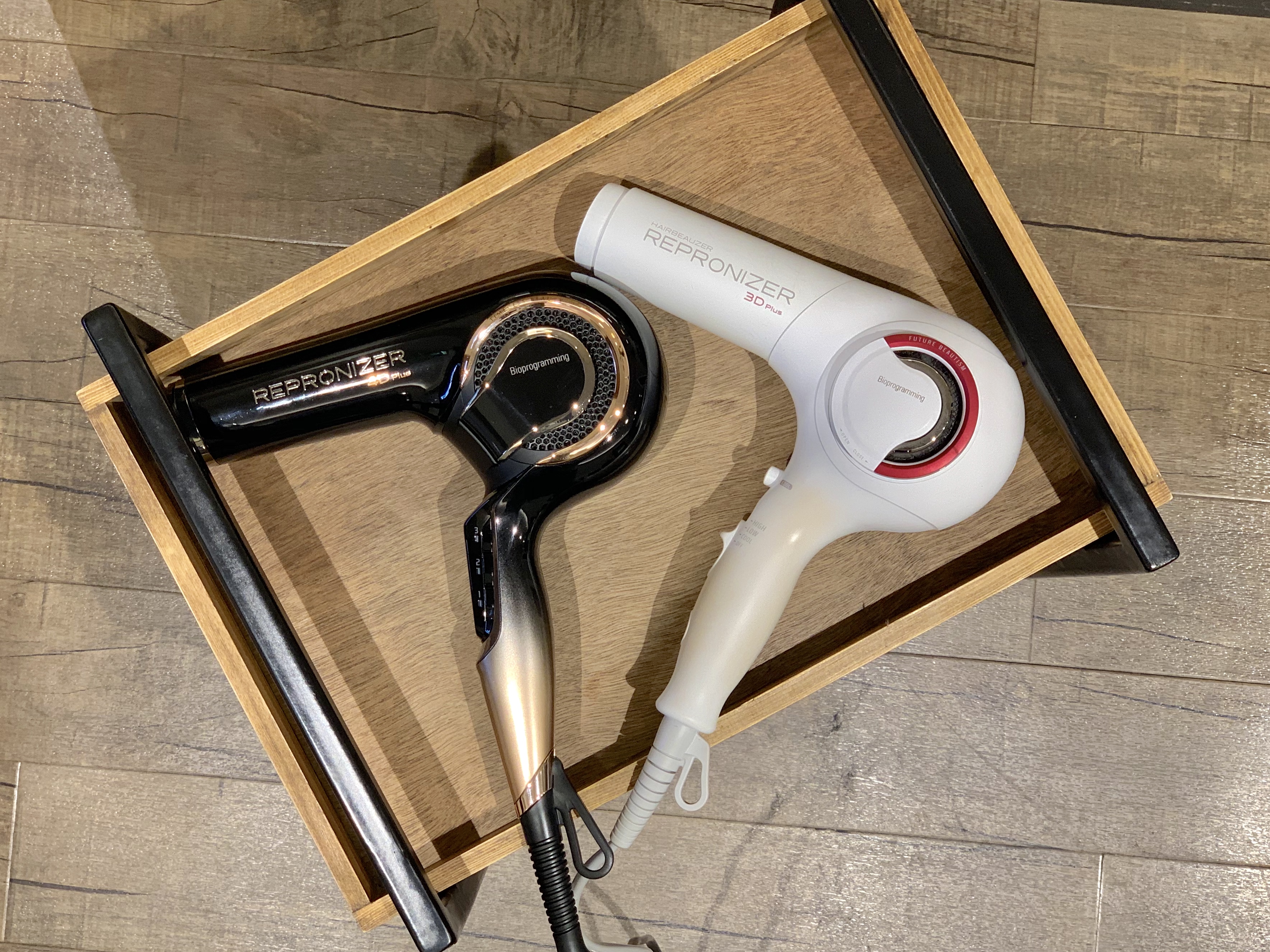 ドライヤーの最高峰「レプロナイザー【4DPlus】と【3DPlus】を比較して