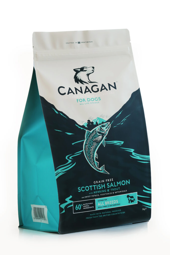 カナガンドッグフード チキン・サーモンの特徴・獣医師口コミ・評価