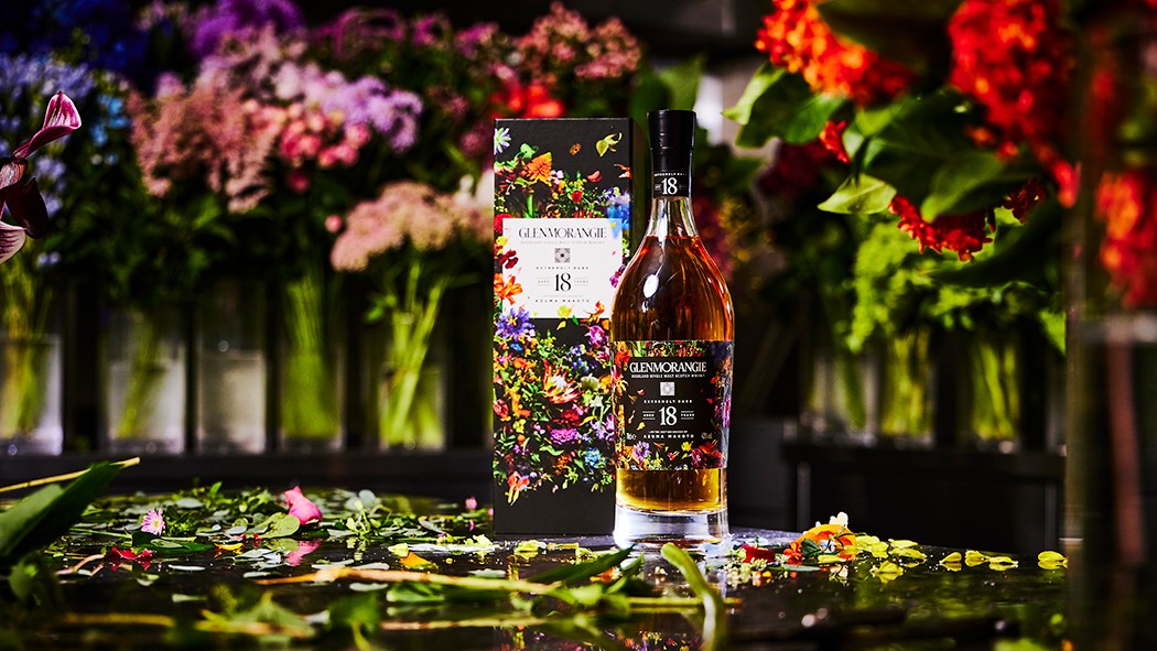 フラワーアーティスト東 信とコラボ！ 「グレンモーレンジィ 18年