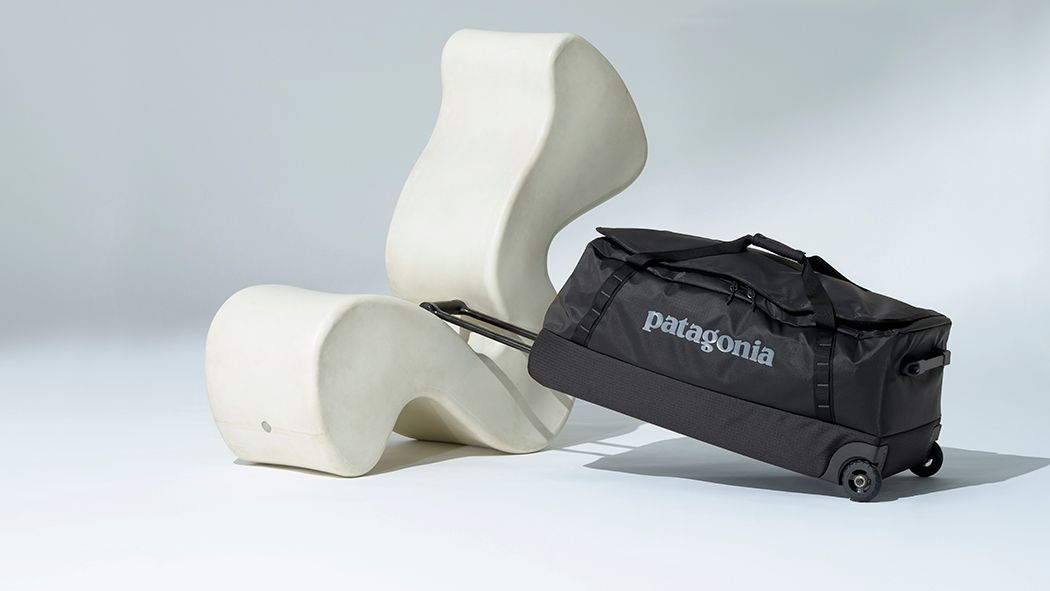 旅慣れたプロが絶大な信頼を寄せる、パタゴニアのキャリーバッグ