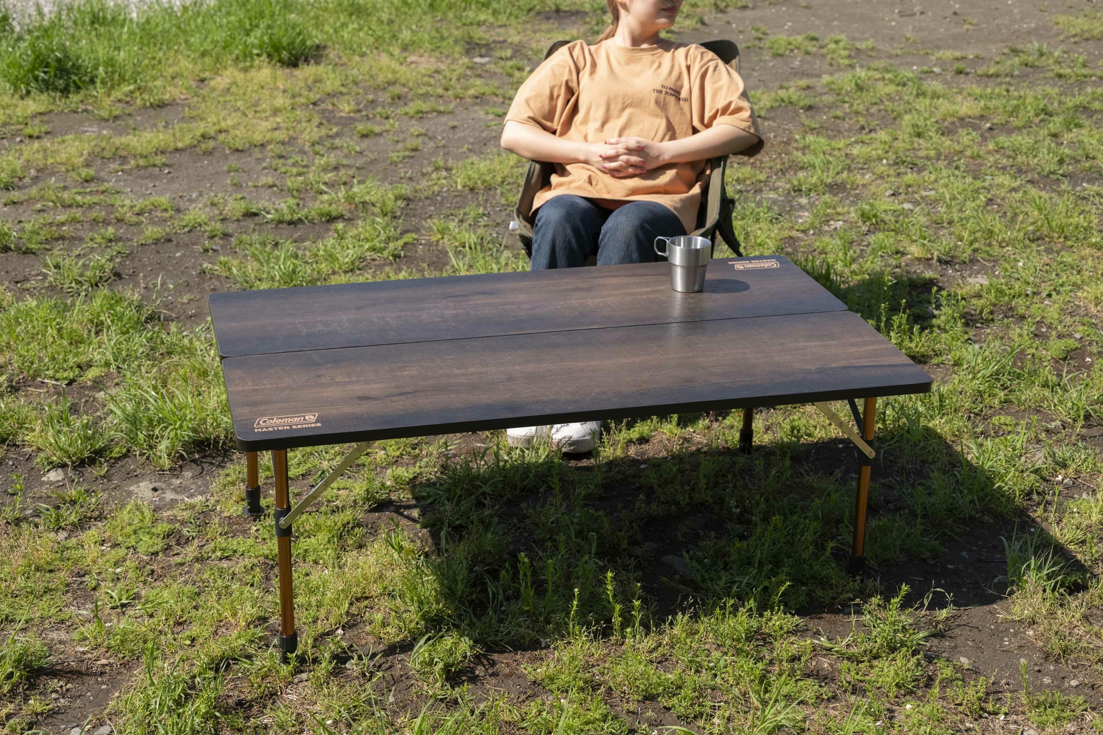 屋外未使用品！】コールマン コンフォートマスターバタフライテーブル