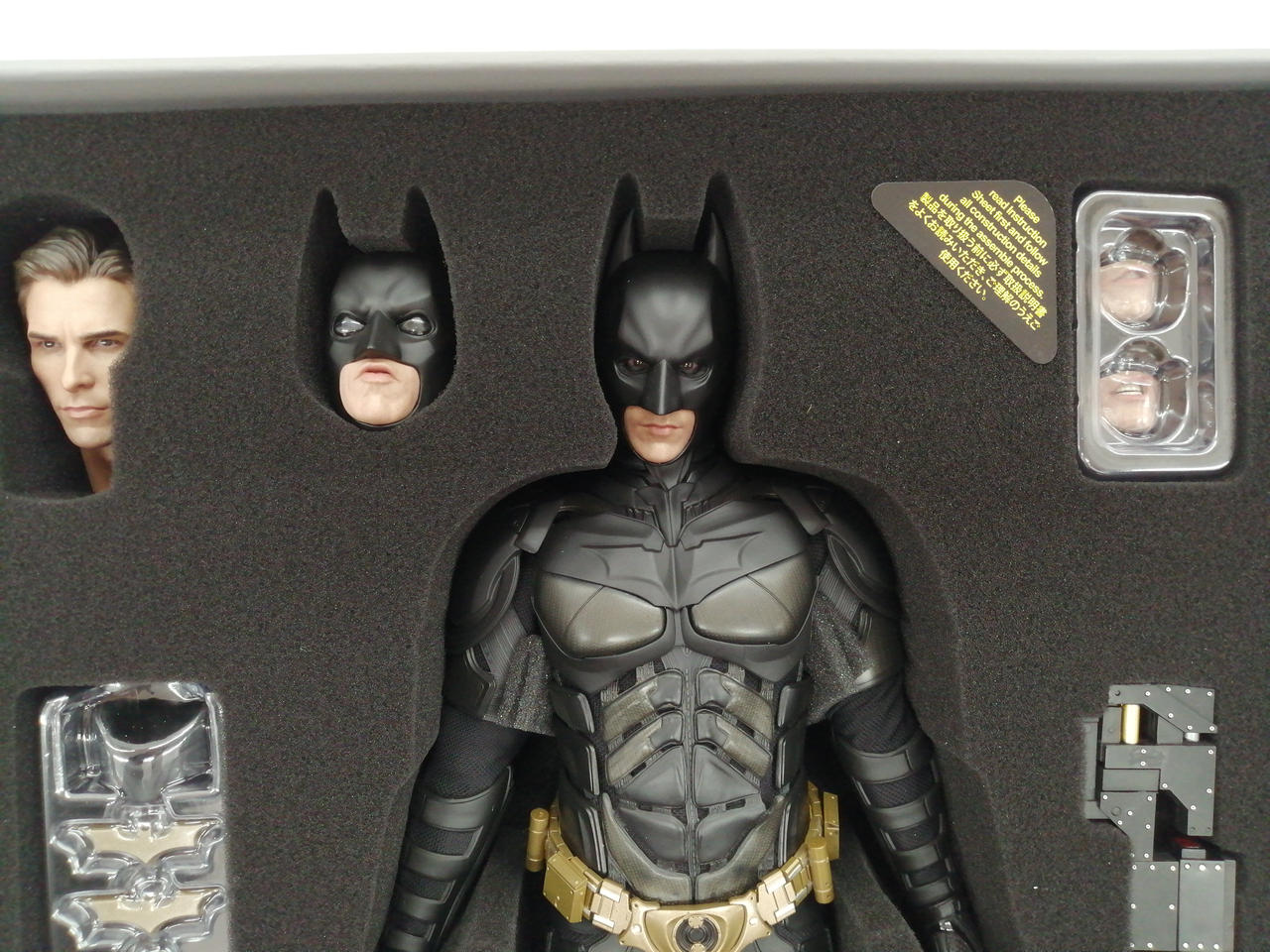 ホットトイズ DX19 ダークナイトライジング バットマン (2.0版) Amazon