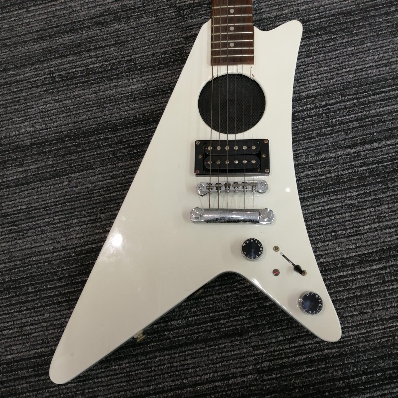 epiphone Mo'baby アンプ内蔵ギター