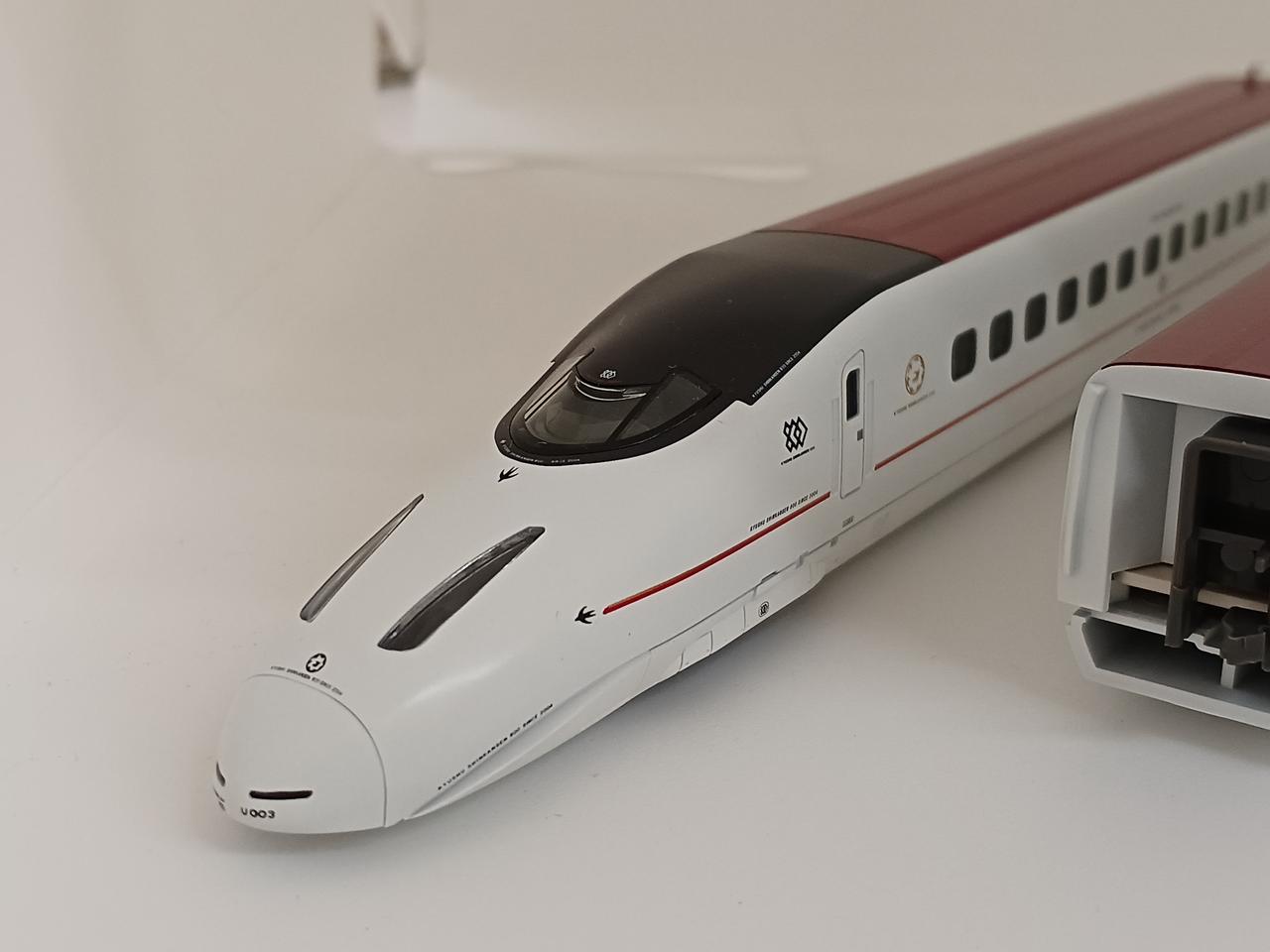 KATO 九州新幹線800系「さくら・つばめ」6両セット 九州新幹線800系