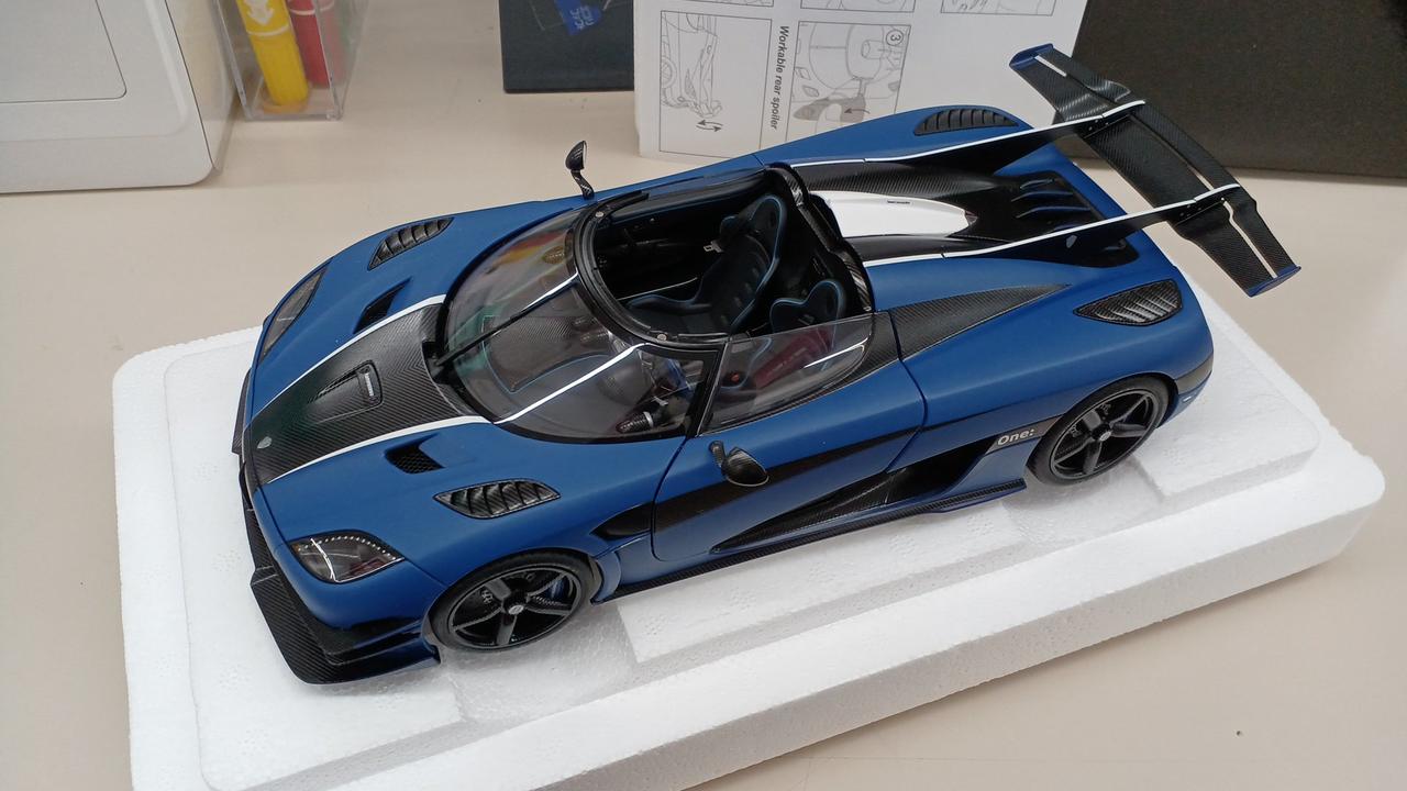 オートアート 1/18 ケーニグセグ CCX オートアート 1/18 ケーニグセグ