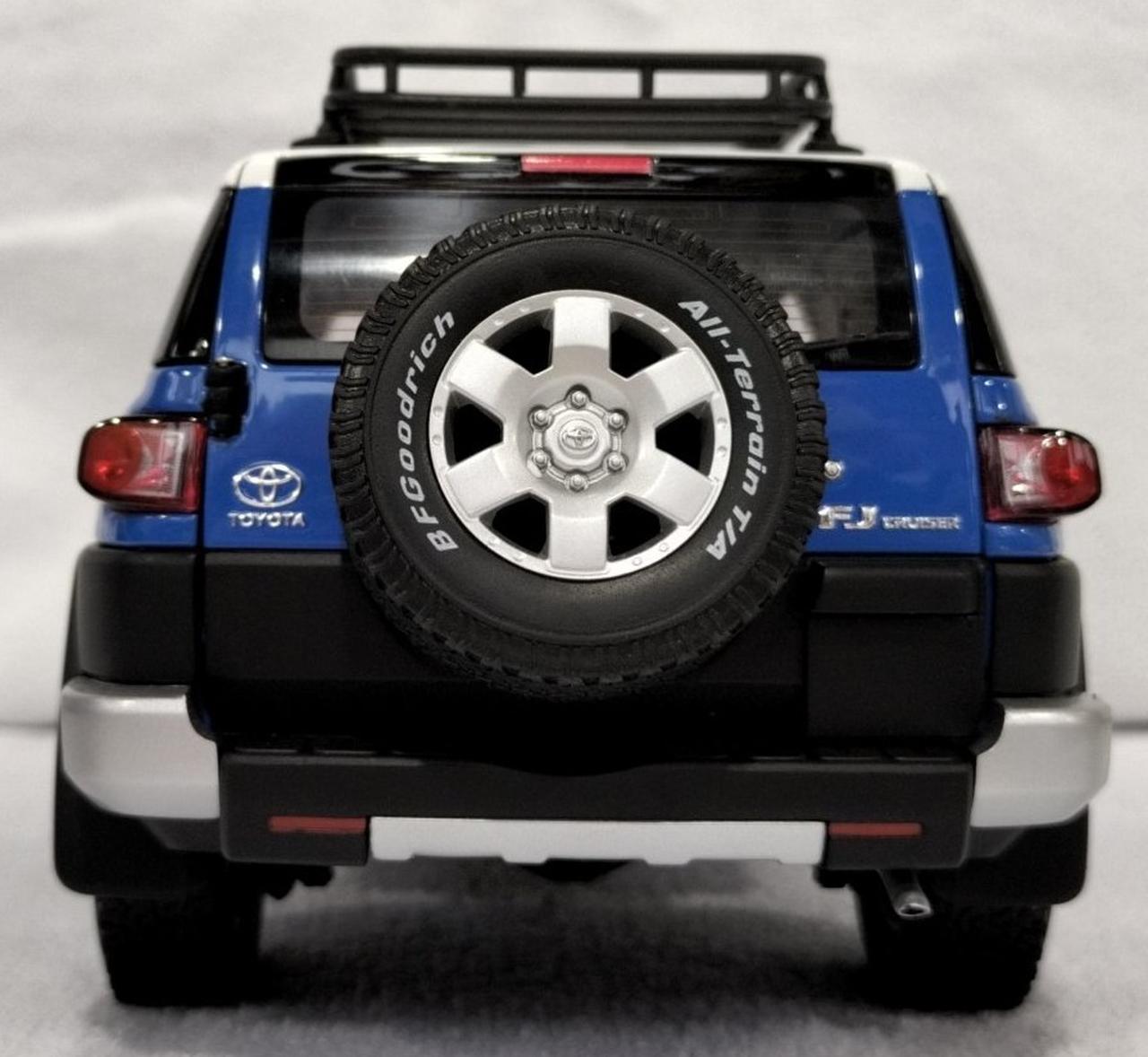 1/18 オートアート トヨタ FJクルーザー ミニカー ブラック PS ソニー