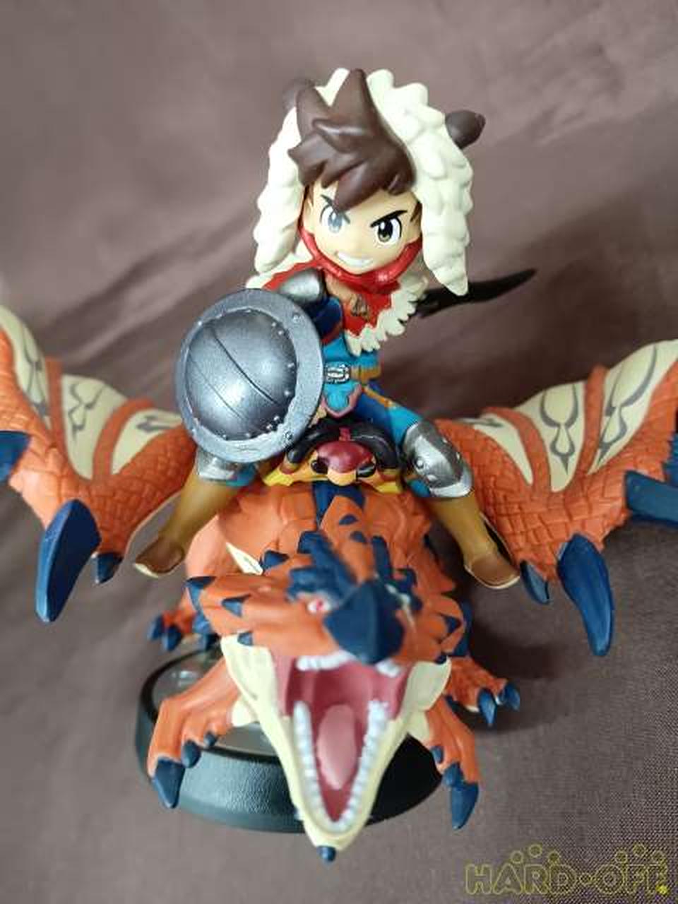 ニンテンドウ(NINTENDO)|AMIIBO 隻眼のリオレウス&ライダー(男の子