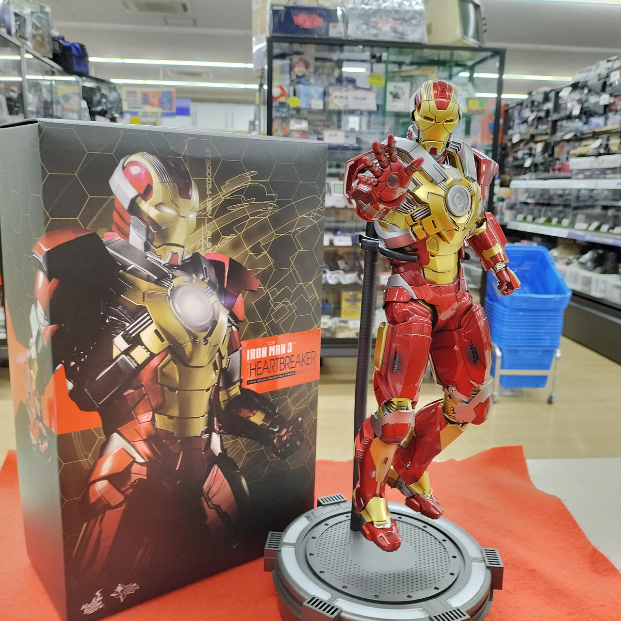ホットトイズアイアンマンハートブレイカーマーク17 開封品