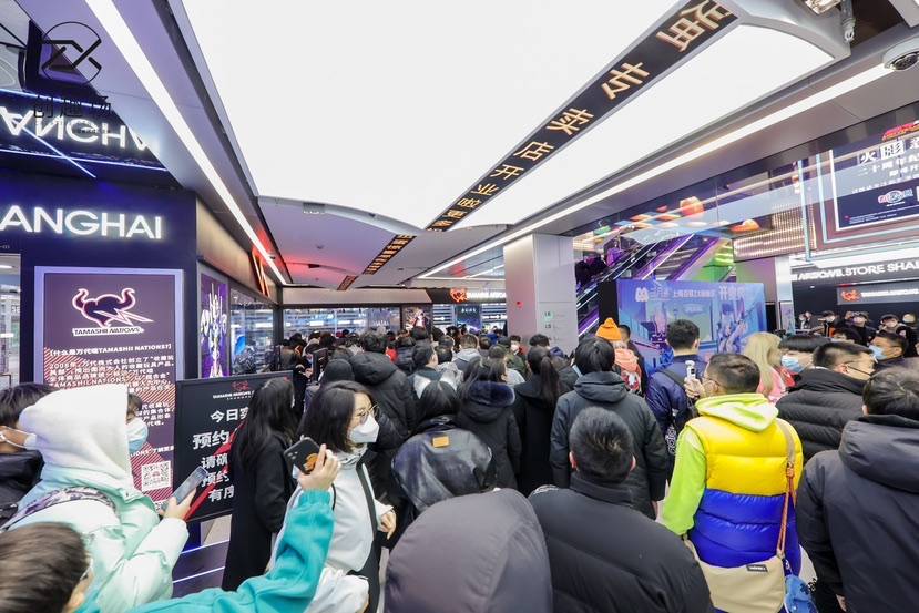 南京入城旗 南京入城旗 聚焦次元文化：百联ZX创趣场亮相南京路步行街众多