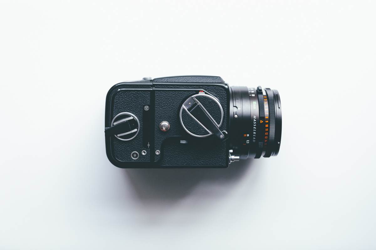 中判フィルムカメラをHasselblad 500c/mから | NocTone