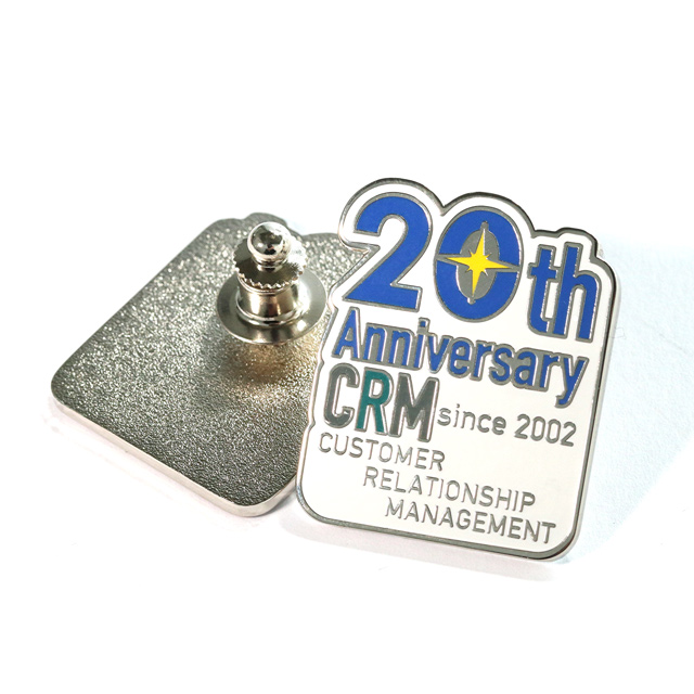 オーバル型金属製ピンバッジ 勲章 小判 オーバル型金属製ピンバッジ