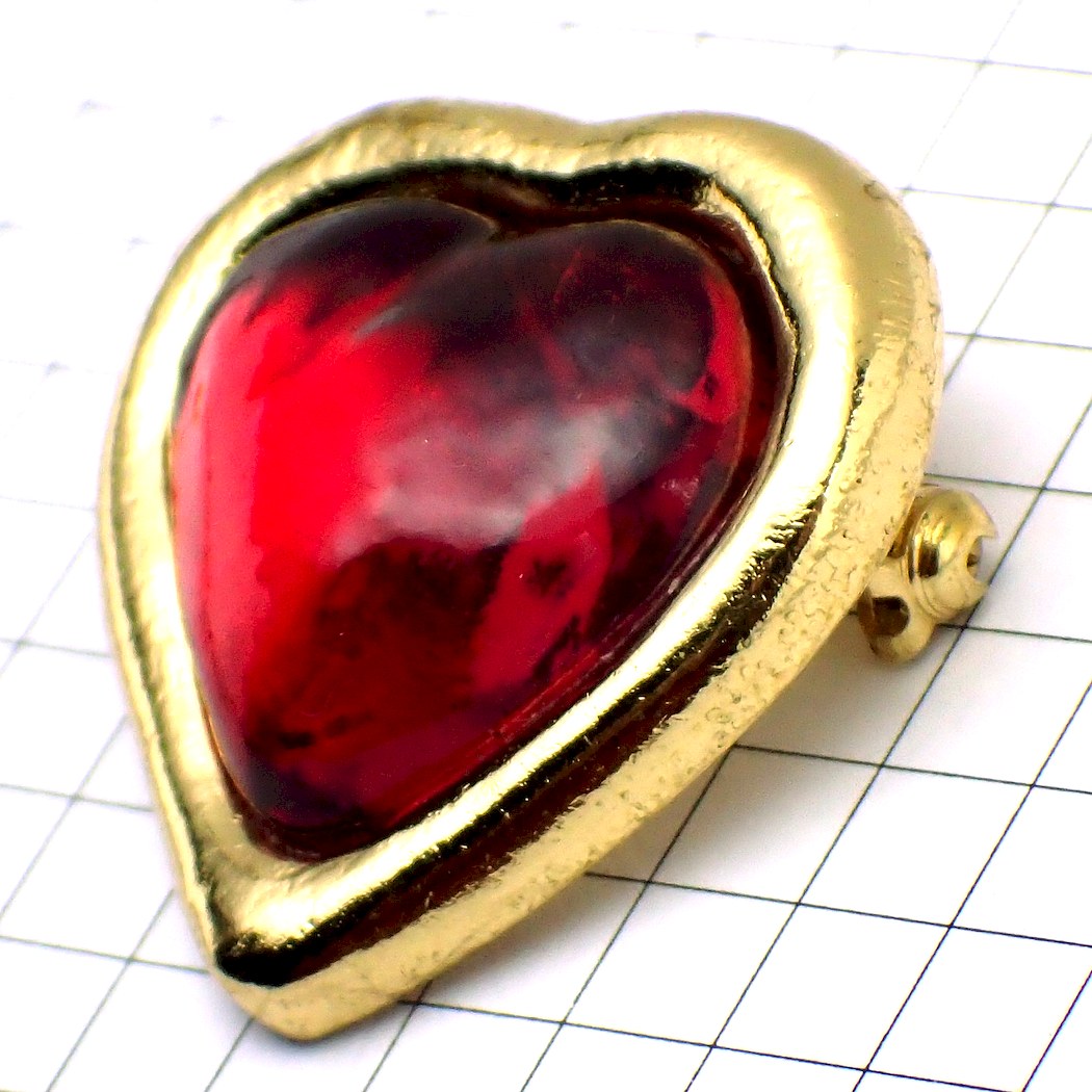 ヴィンテージ イヴ・サンローラン ブローチハート型