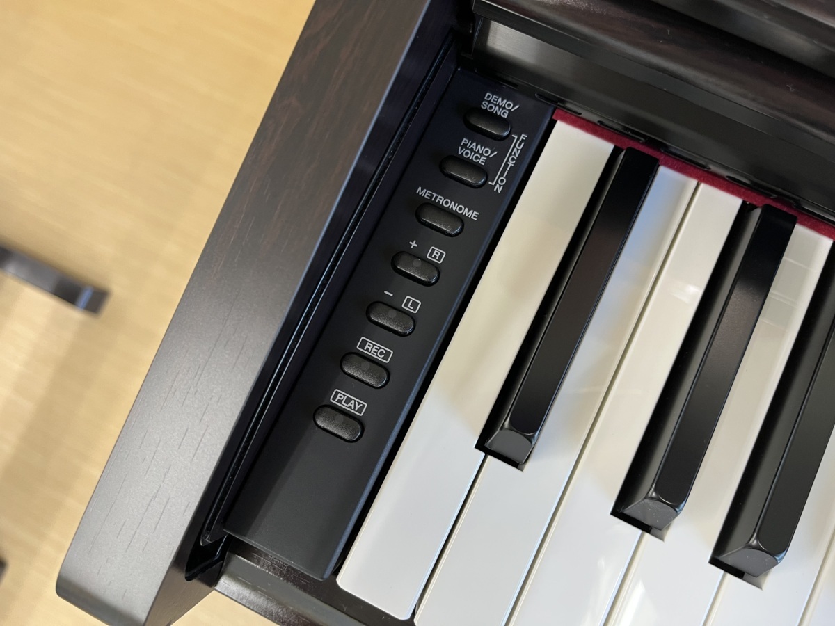 YAMAHA YDP-143R 2017年製 中古 電子ピアノ 椅子付き アリウス ローズ