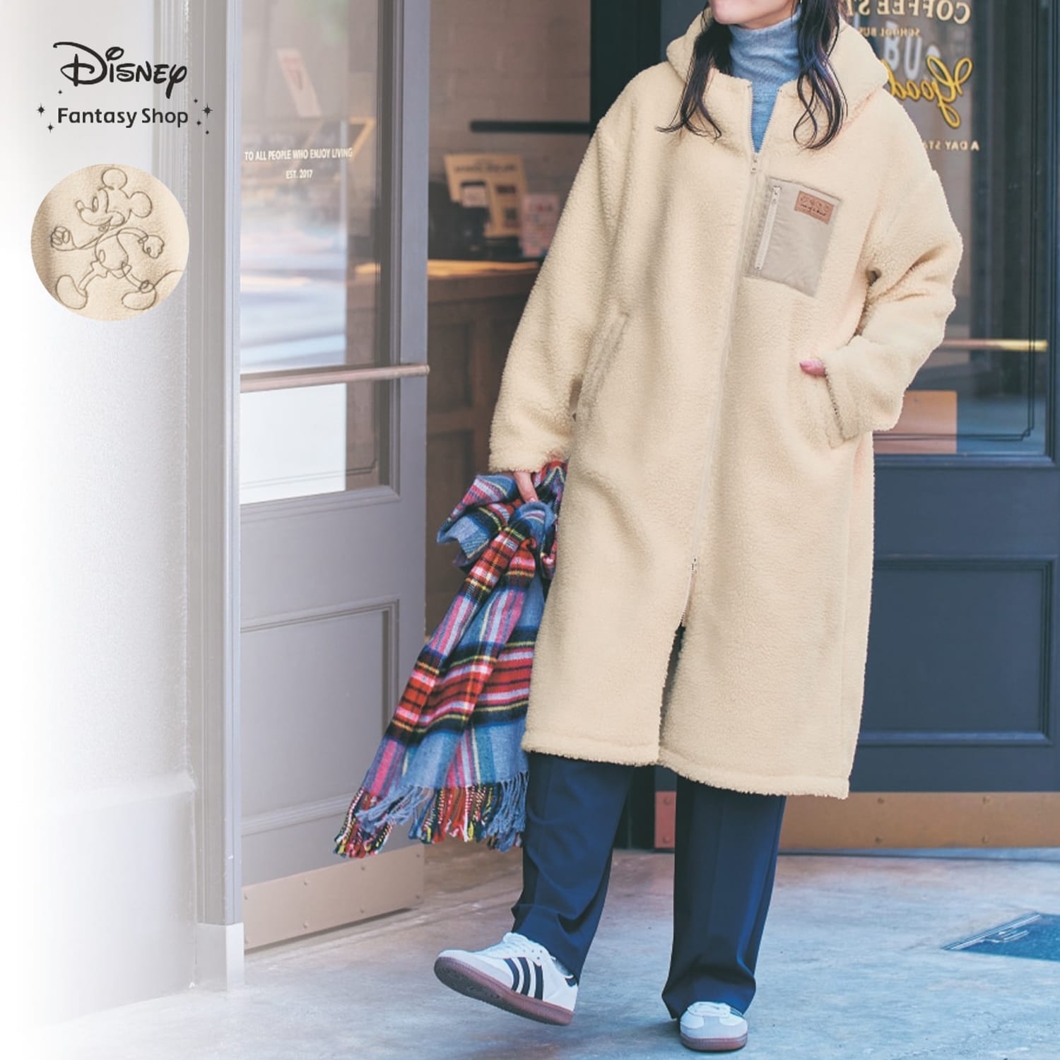 裏地ミッキー ダウンジャケット ディテールパファージャケット