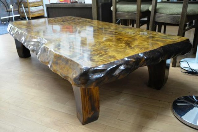 座卓 和 天然木 欅？無垢材 センター テーブル 中古品 （ 机）の買取