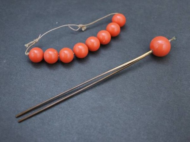 MD 簪 珊瑚 根付け 当時物 MD様専用 簪 かんざし 珊瑚 当時物 レトロ
