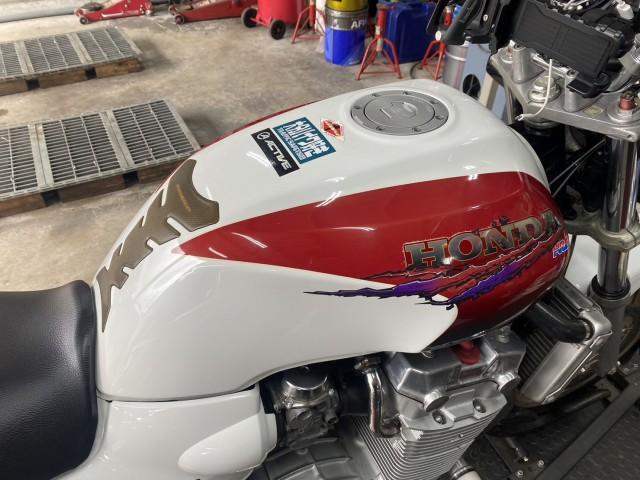 HONDA CB1300 SC40 燃料タンク 福島より