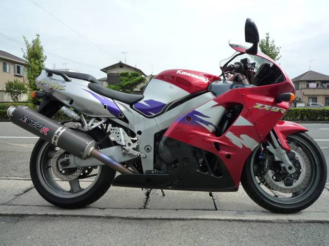 カワサキ Ninja ZX－9R BEET製マフラー バックステップ