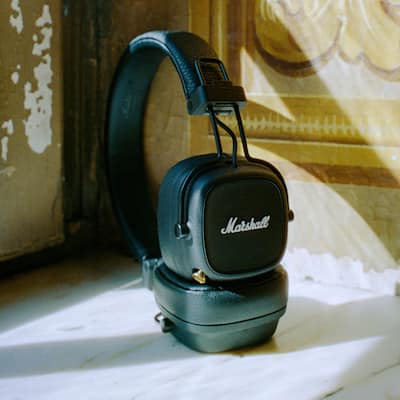 Marshall Major IV Wireless On Ear Bluetooth Headphones with