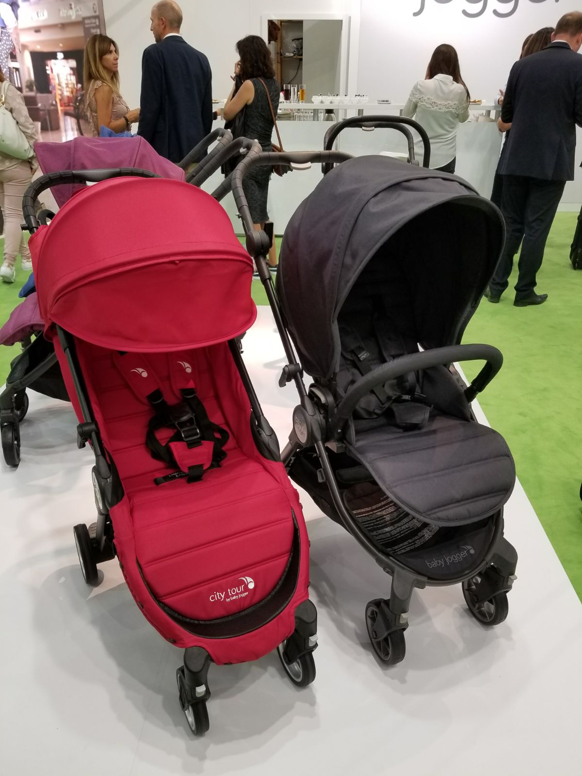 Compare the Baby Jogger City Tour vs City Tour LUX | Pish Posh Baby