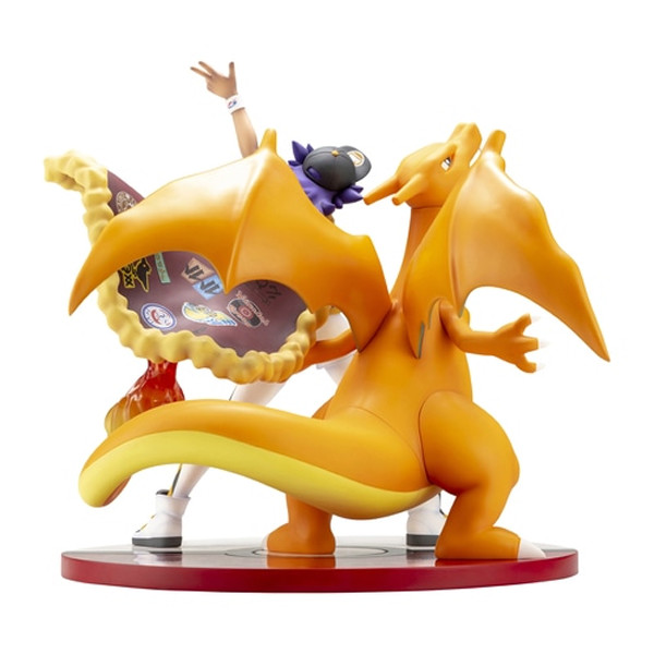 ポケモン剣盾、ダンデ＆リザードンのフィギュア登場。27500円