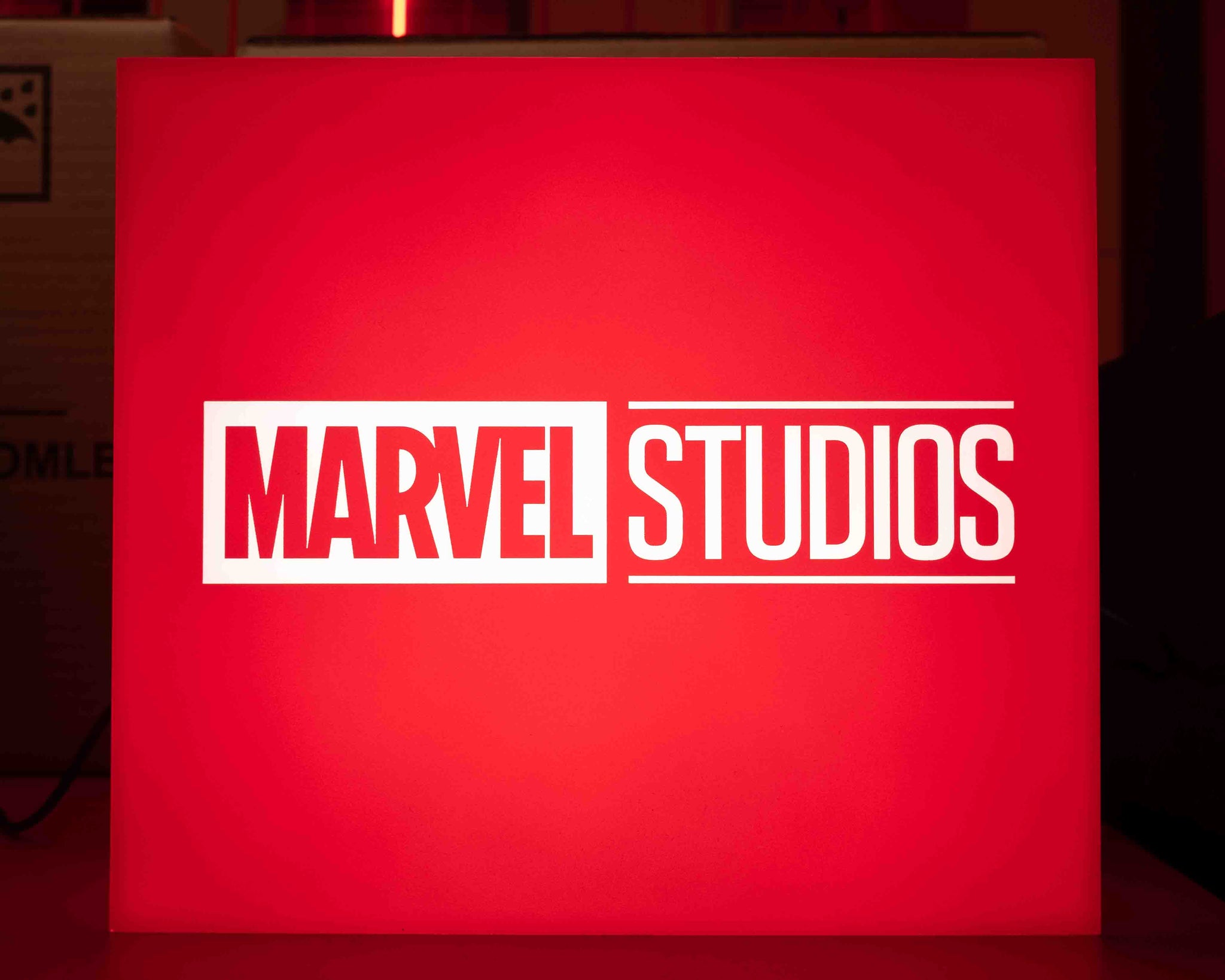HOTTOYS MARVEL STUDIOS / THE FIRST TEN YEARS ショップ LIGHT BOX $_