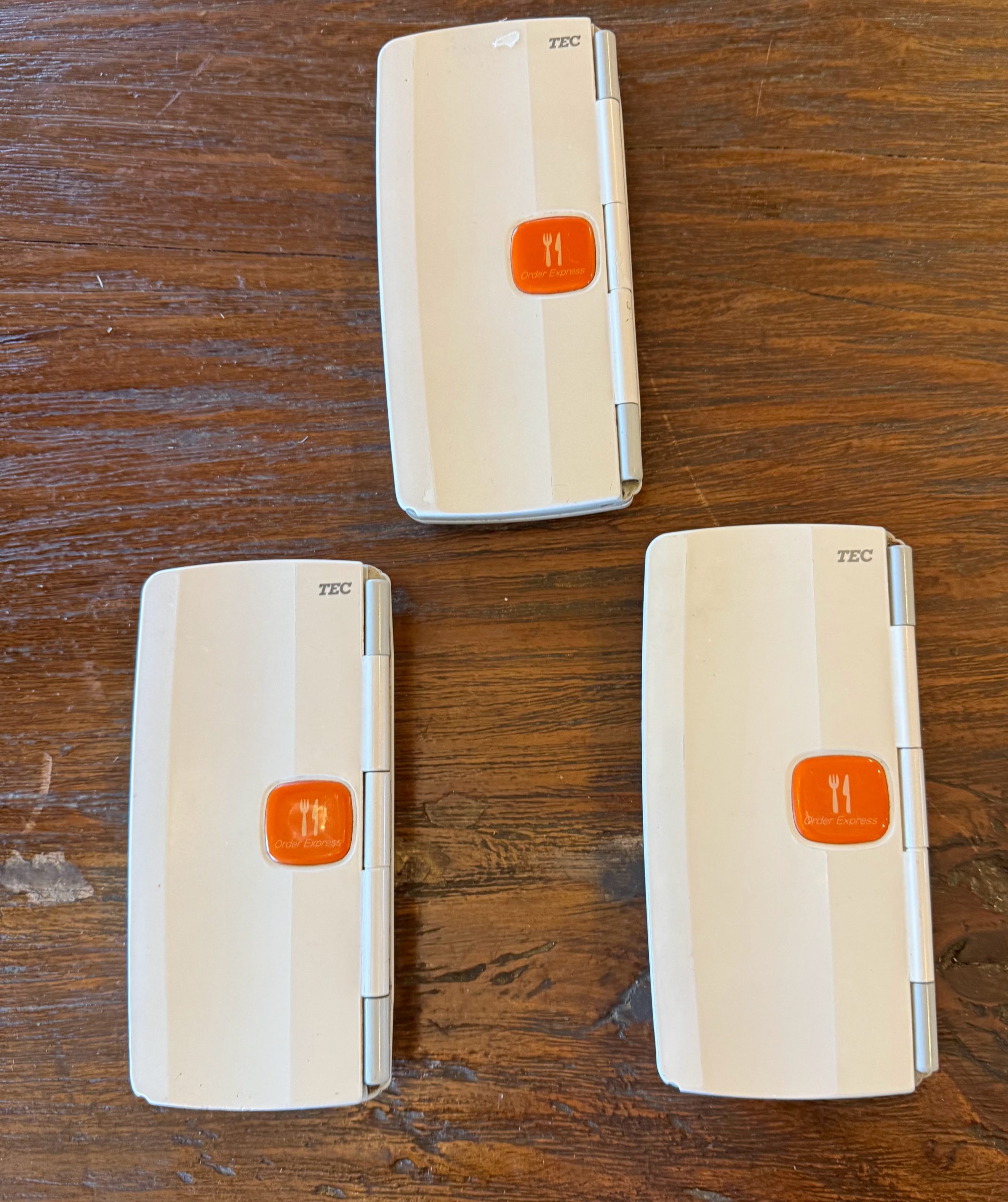 東芝TEC ハンディターミナル HTL-100-2DB-02 バッテリー付属(品)