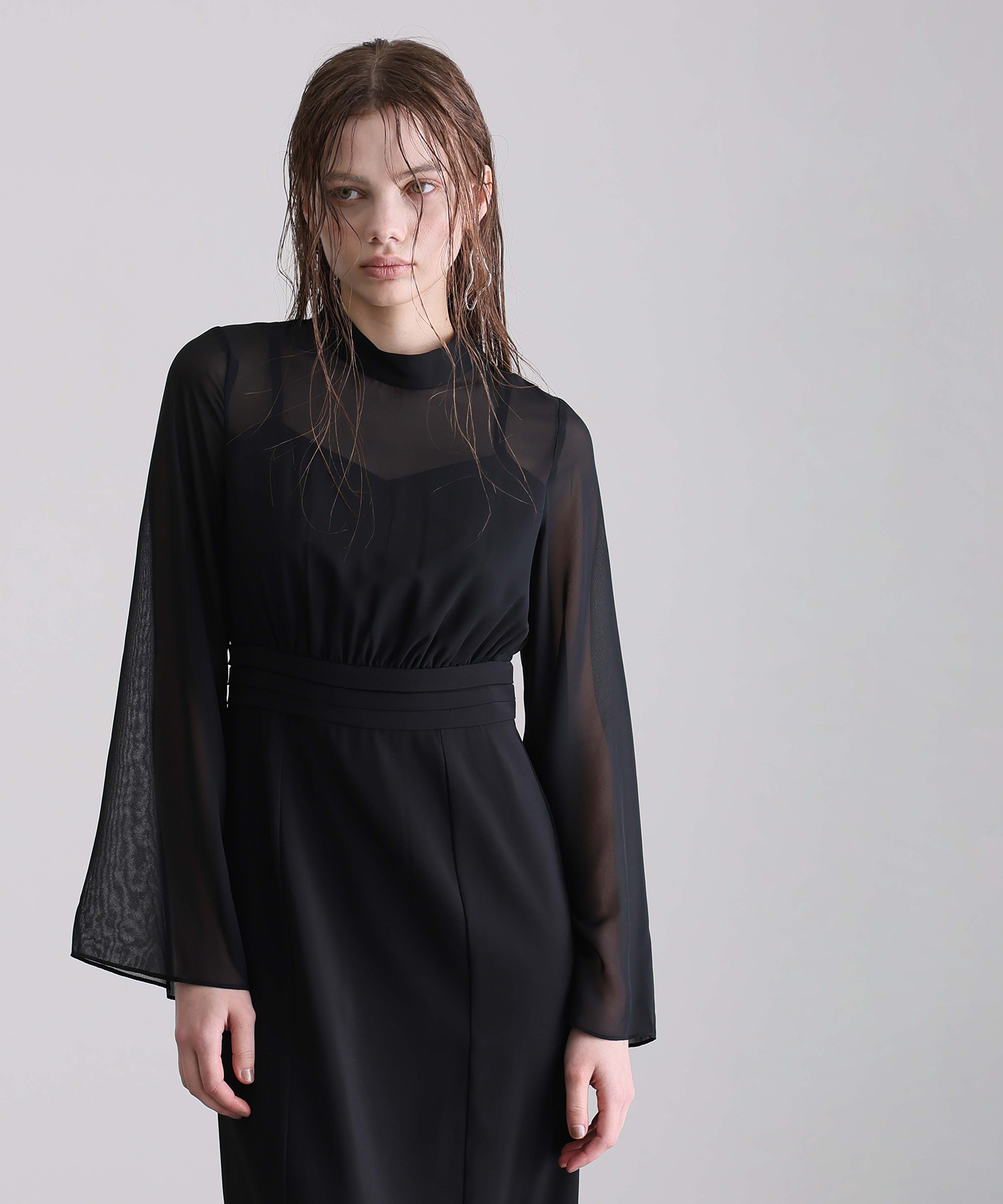 スリットスリーブジレ付きワンピース｜PourVous