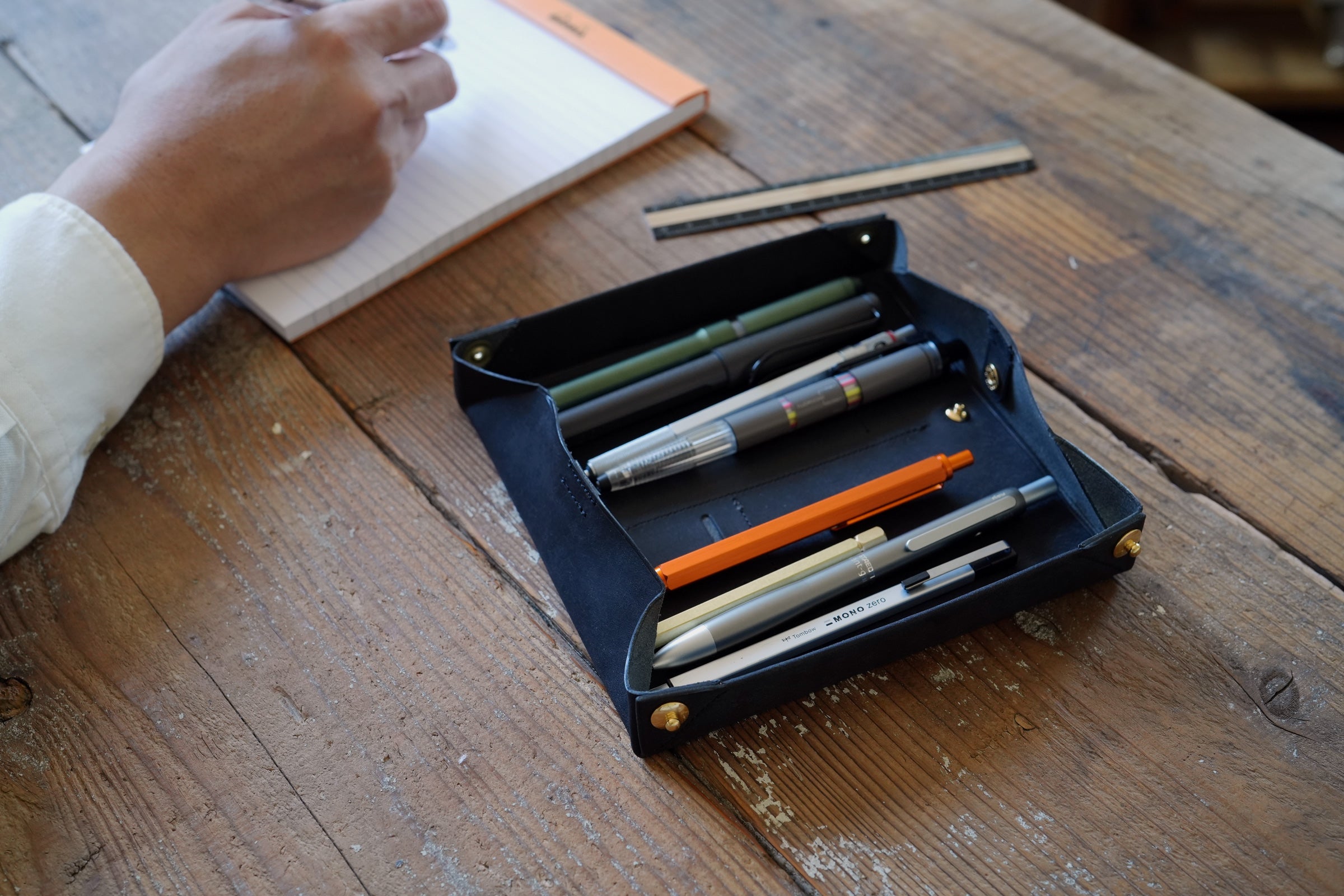 plows dritto Pen roll L ペンケース サビア 【公式通販】