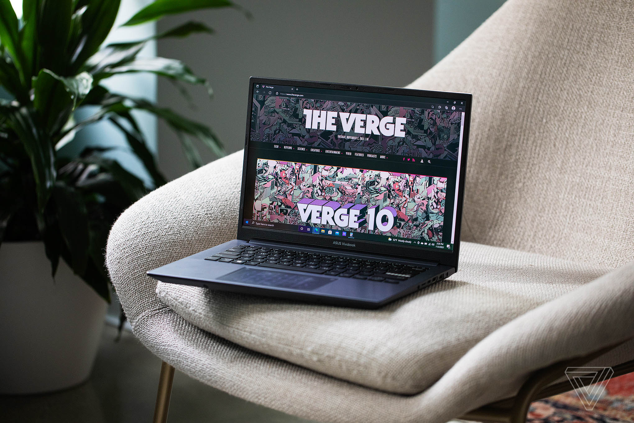 Asus Vivobook Pro 14 OLED review: snappy performance and smooth