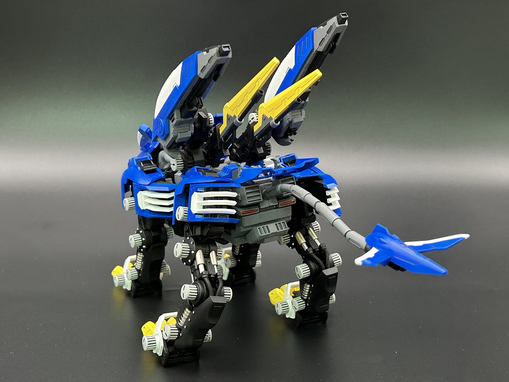 コトブキヤ HMM ブレードライガー AB 全塗装 完成品 ゾイド Amazon