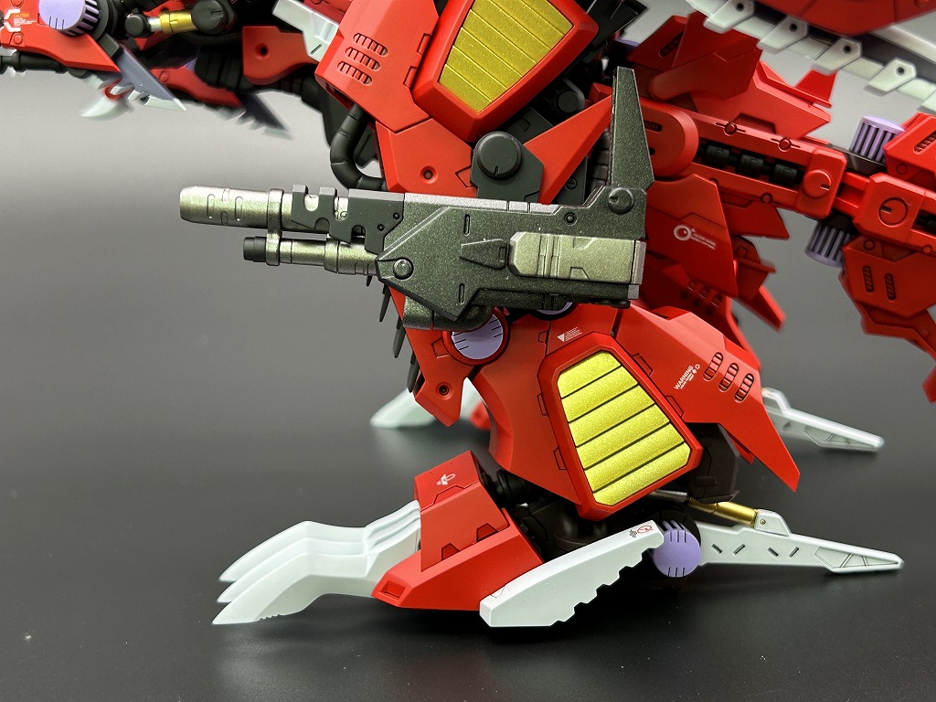 製作代行紹介「コトブキヤ 1/72 HMM ゾイド ジェノブレイカー レイヴン