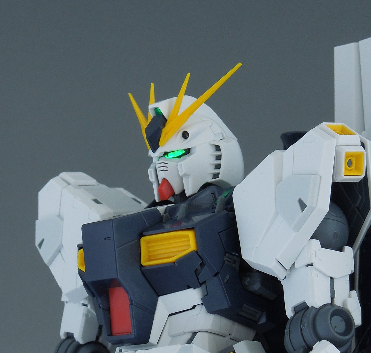 ガンプラ【MG νガンダム Ver.Ka】レビューその⑧ LED部調整？とスミ
