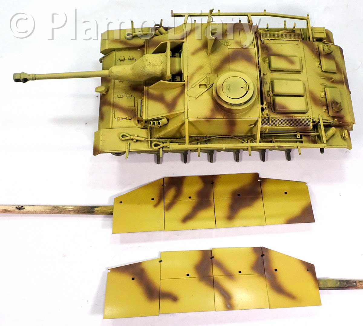 プラモ日記 » 黒騎士物語・3号突撃砲戦車G中期型 その10 迷彩塗装