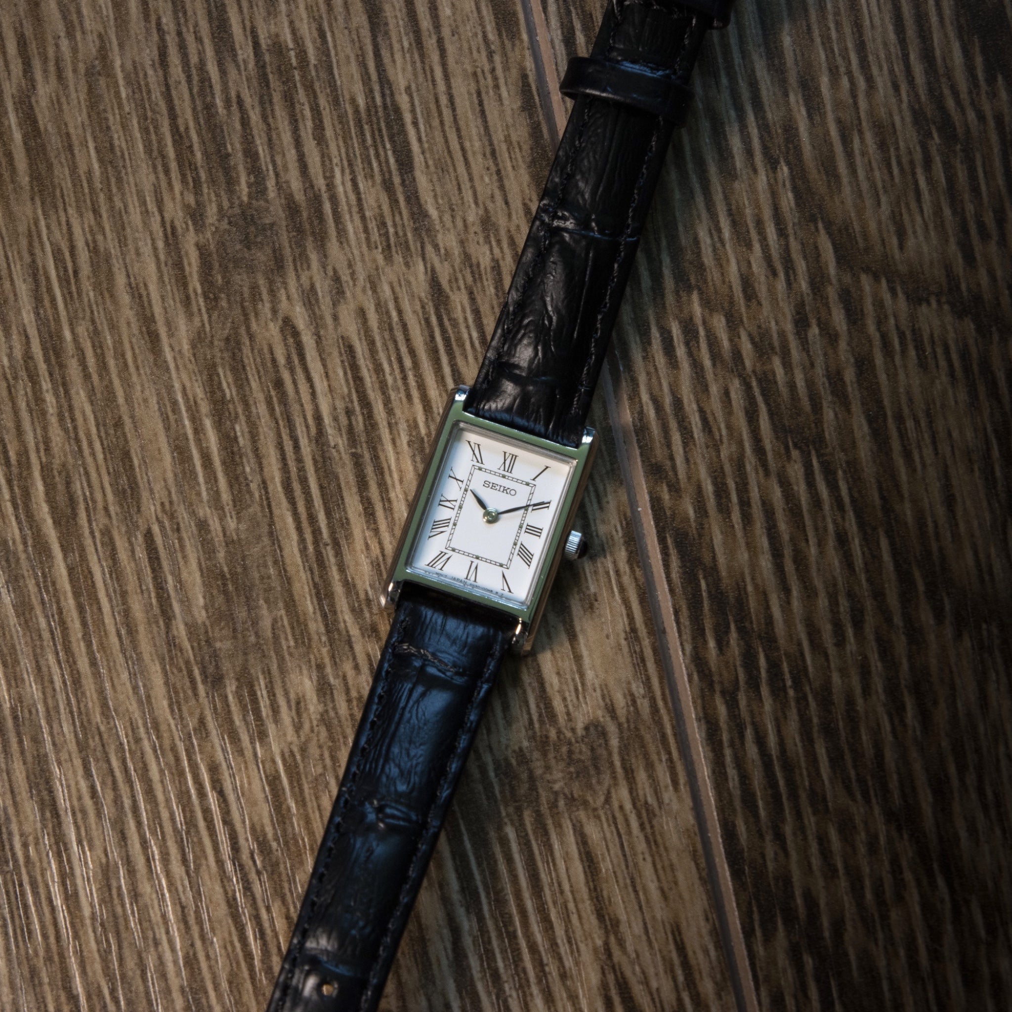 SEIKO レディース スクエアデザイン 時計 SWRO53 SEIKO レディース