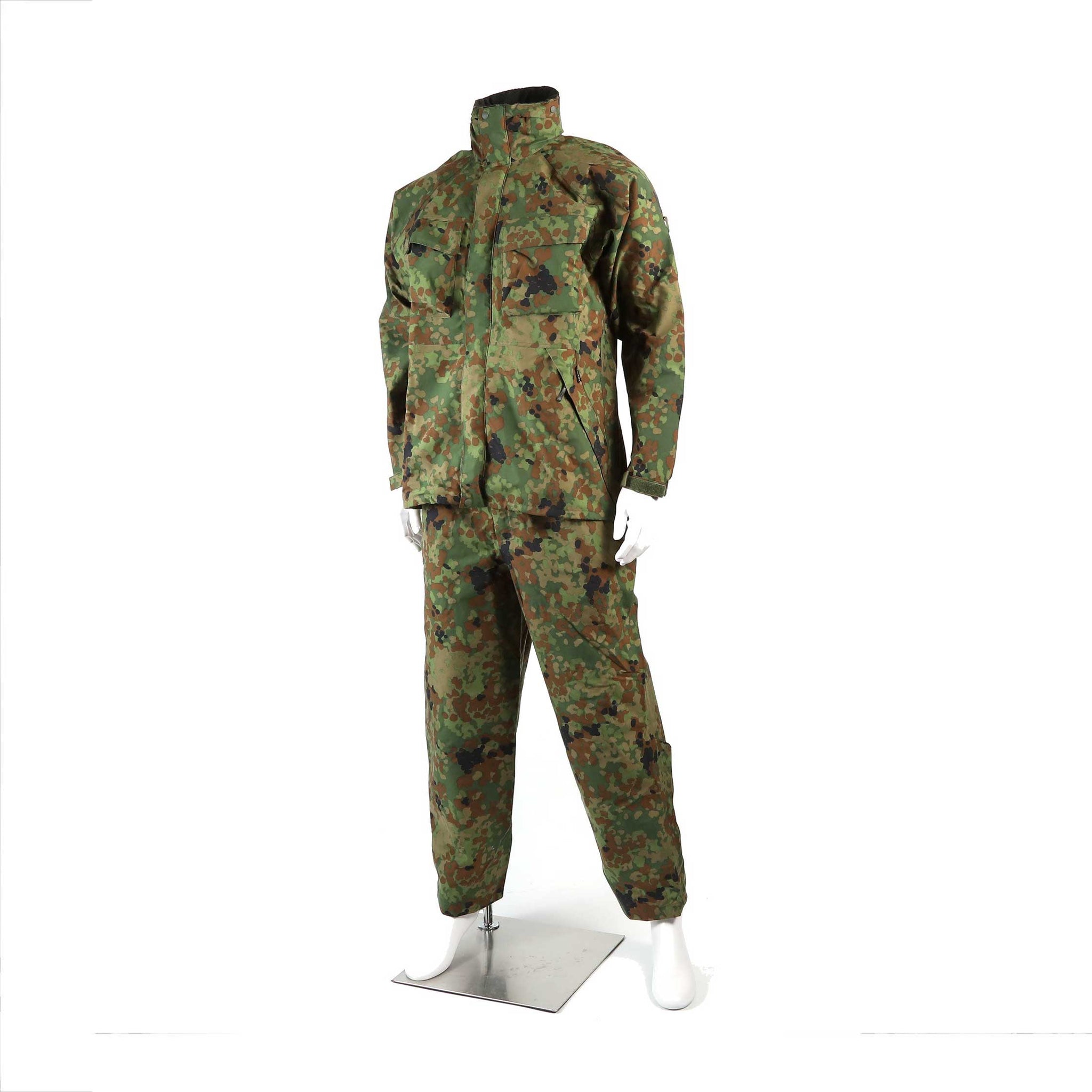 モンベル 自衛隊 雨衣 迷彩 カワモッチ ゴアテックス