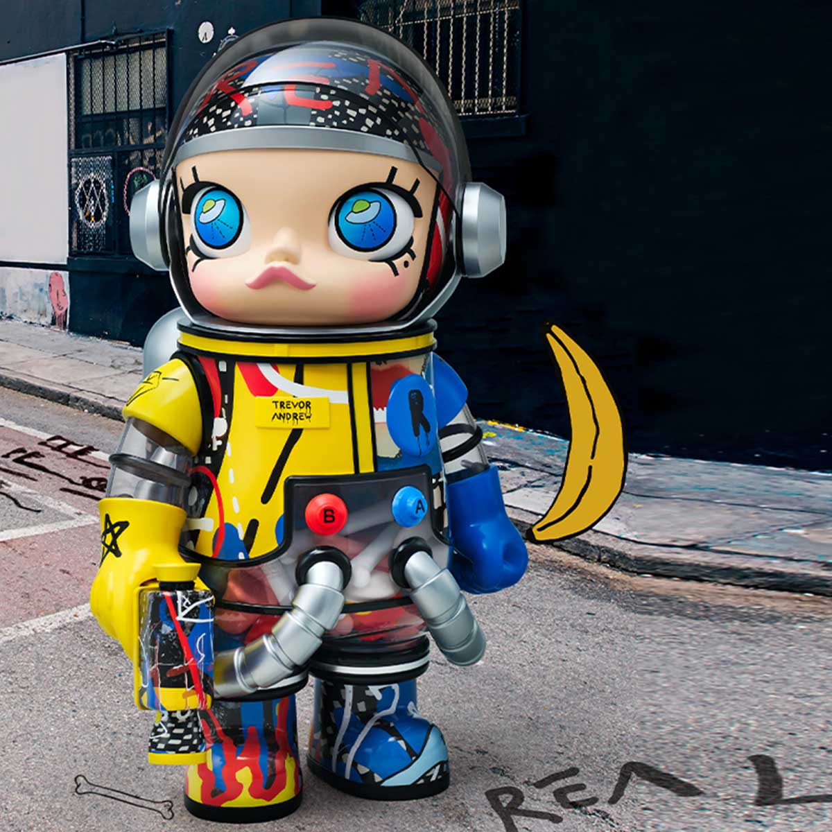 MEGA SPACE MOLLY 400% Trevor andrew 2.0