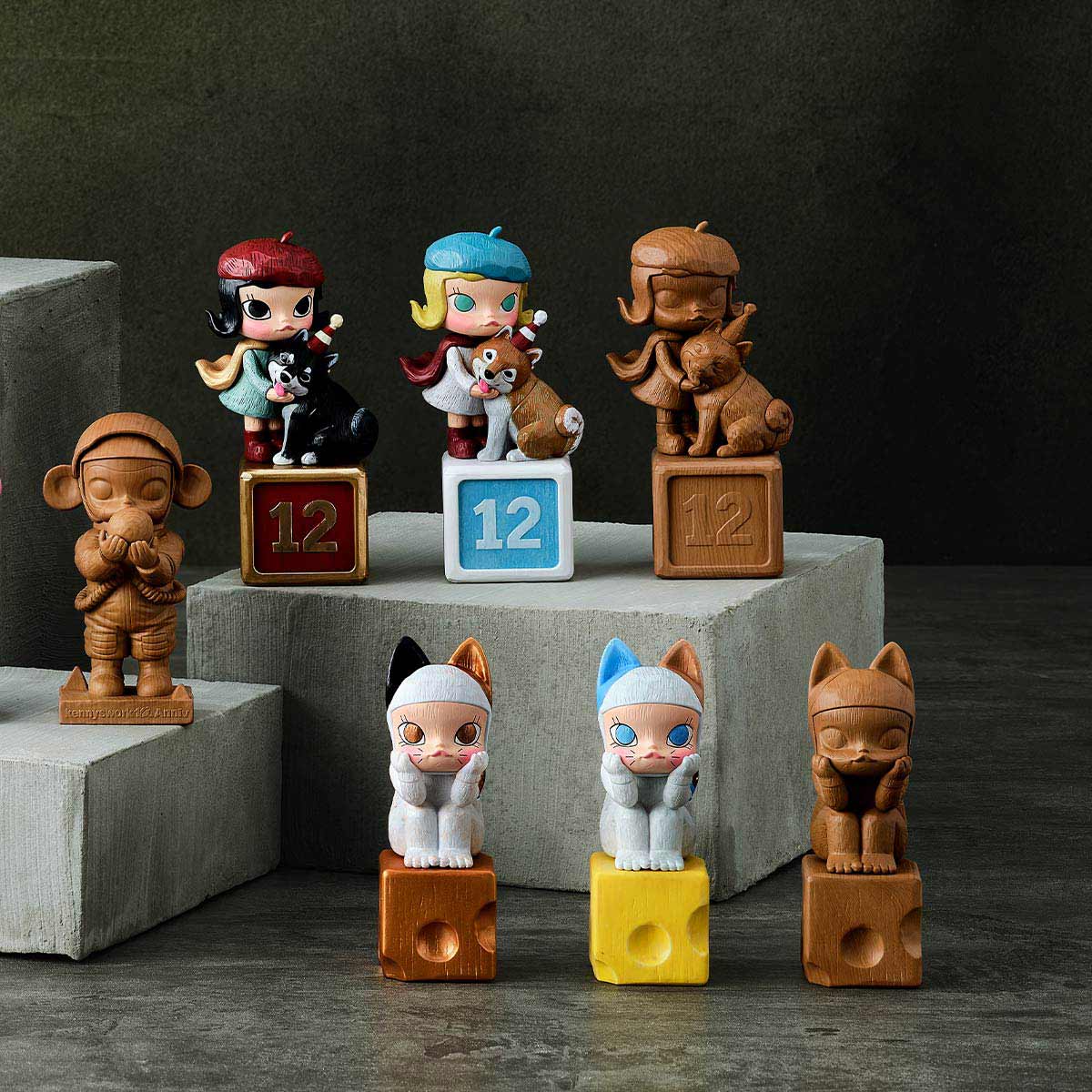 MOLLY Anniversary Statues Classical Retro Series Figures - POP