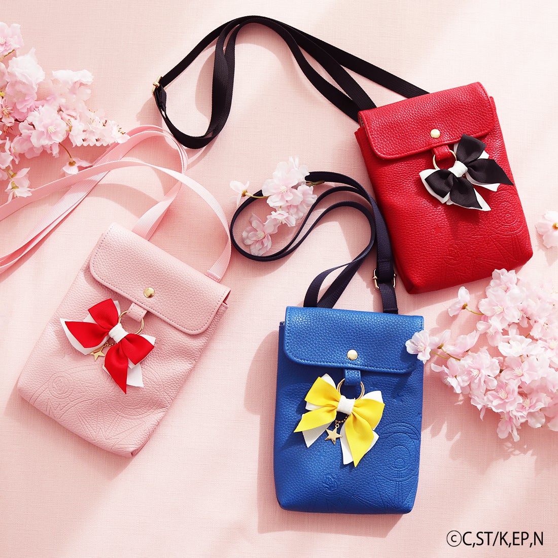 カードキャプターさくら』の世界観を盛り込んだハンカチ他6アイテム