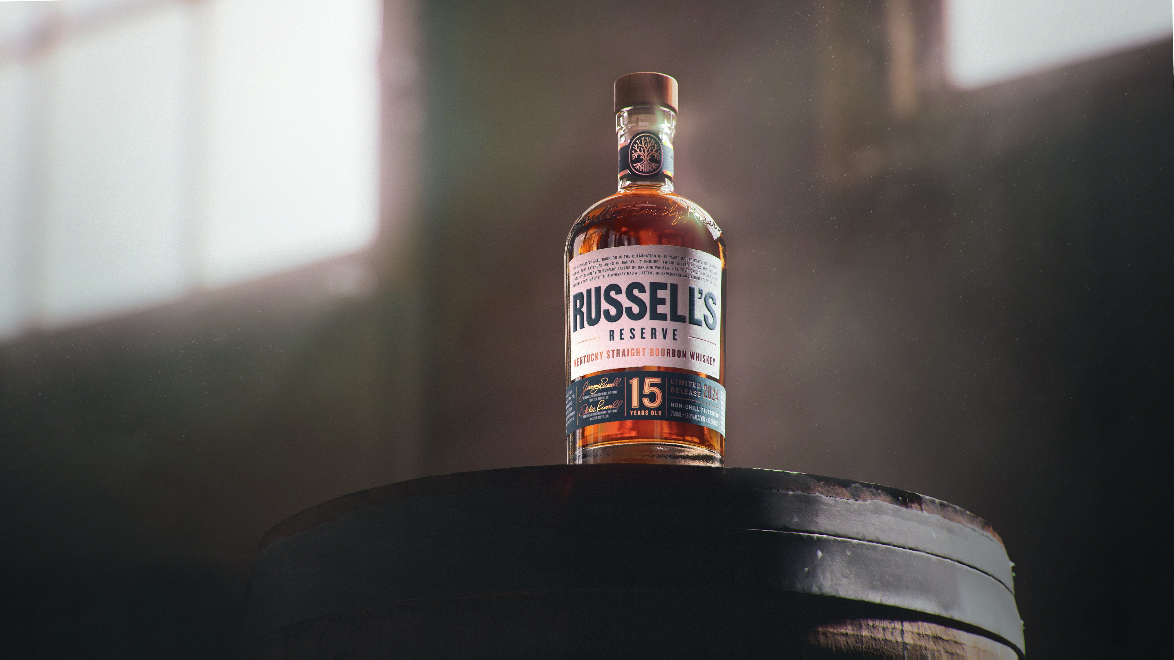 プレミアム スモールバッチ バーボン「ラッセルズ リザーブ」が極めて