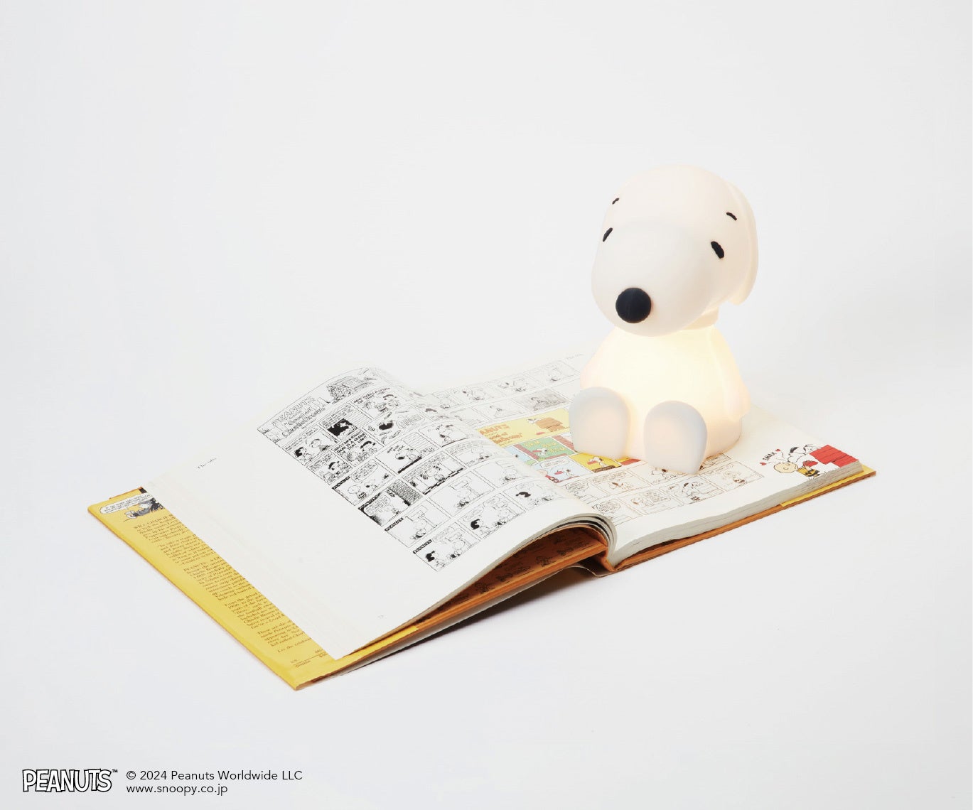 スヌーピーに着想を得た、シンプルで温かみのあるランプ。オランダ発の