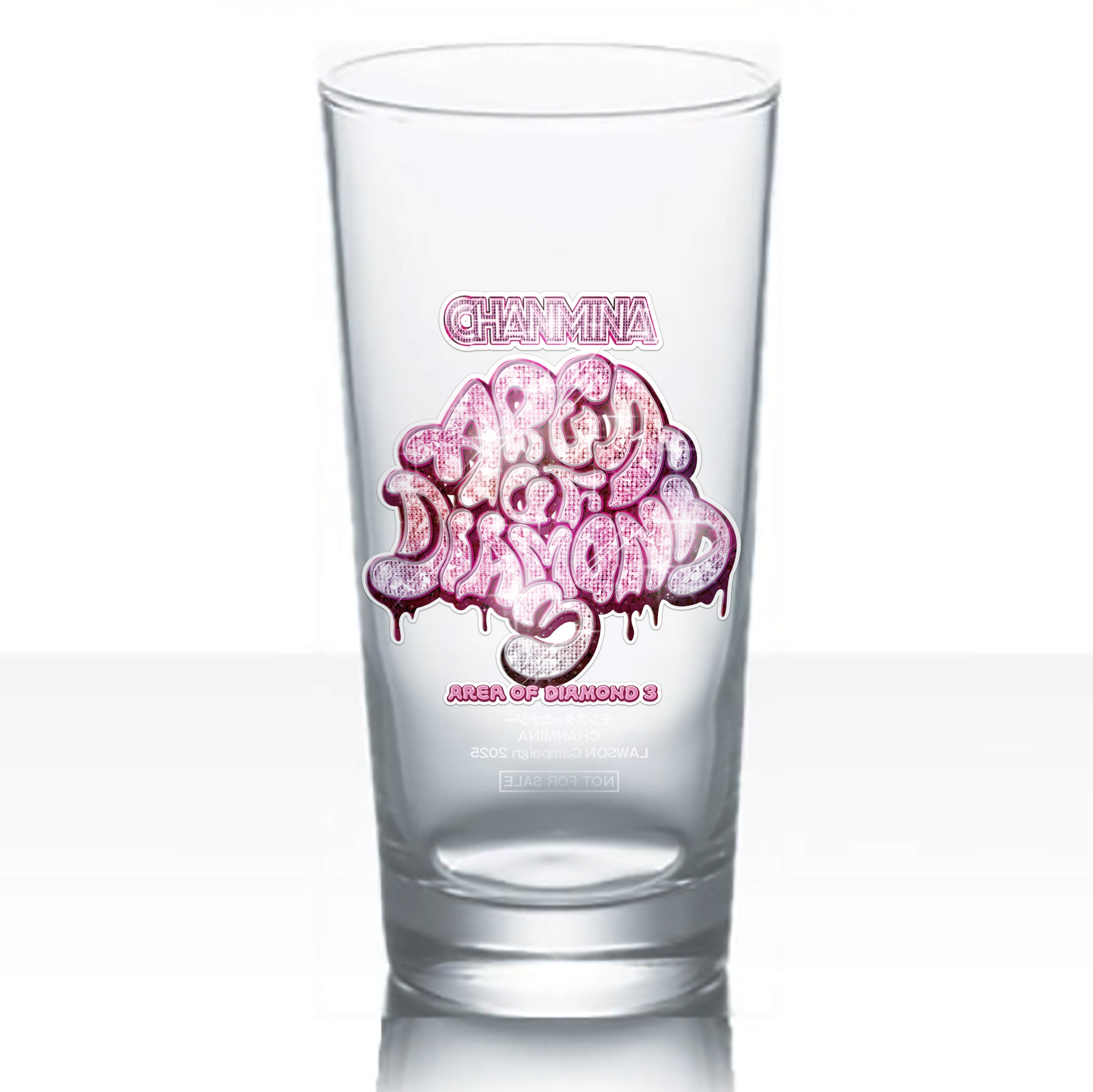 Z世代の女性から絶大な人気を誇るちゃんみなのツアーチケットを手に