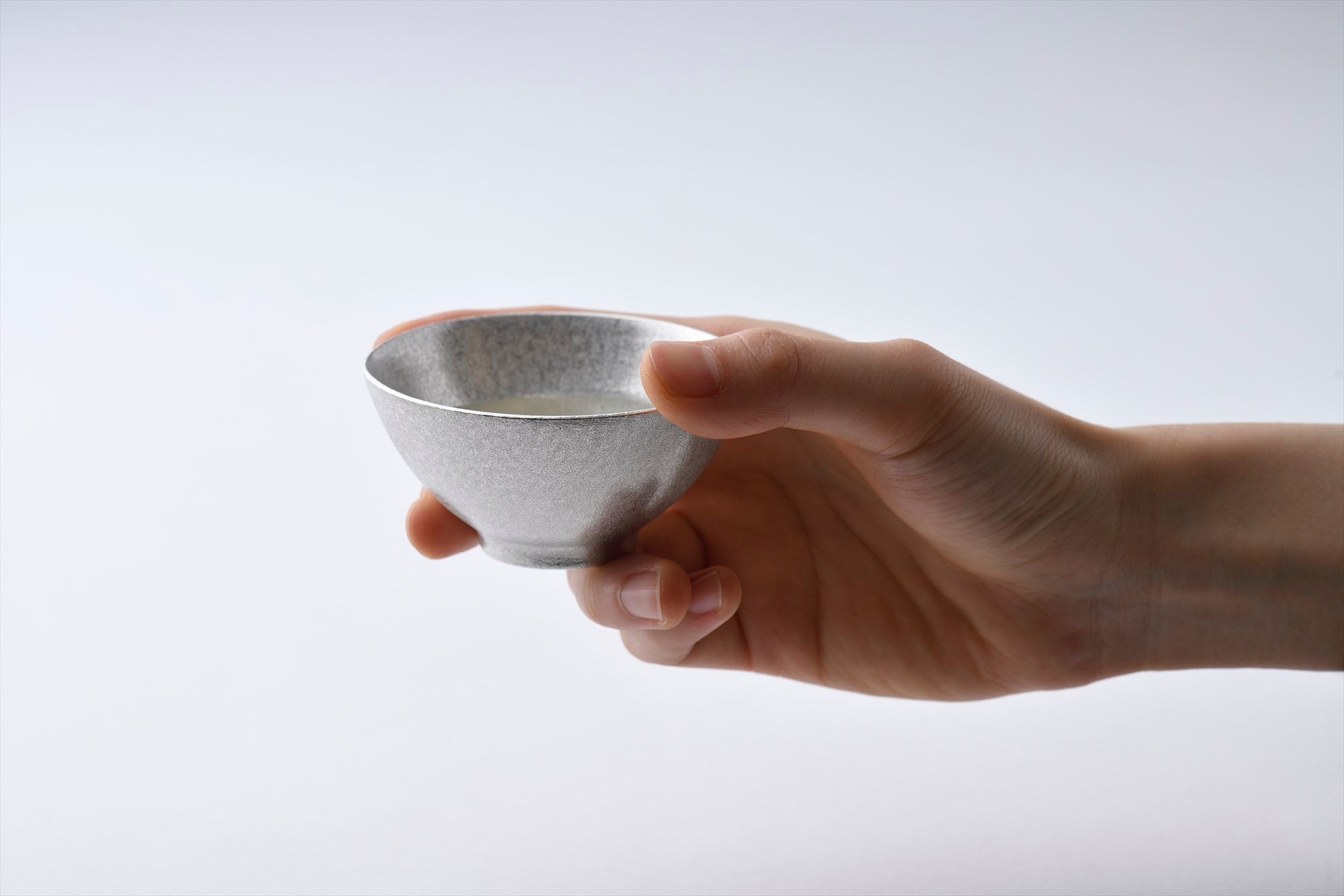 北京工芸品公司 銀製竹林吉祥紋紋様彫酒器 353gm 全高160全長170mm